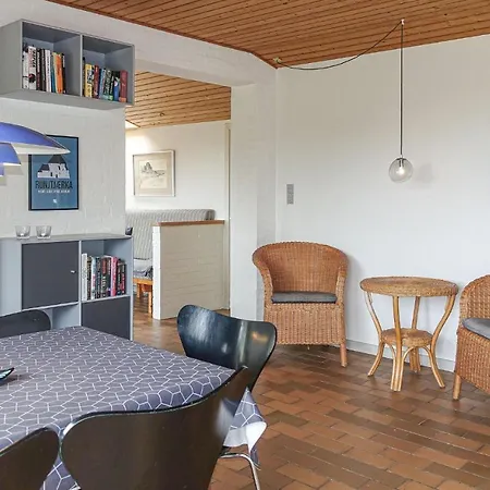 Awesome In With 3 Bedrooms And Wifi *