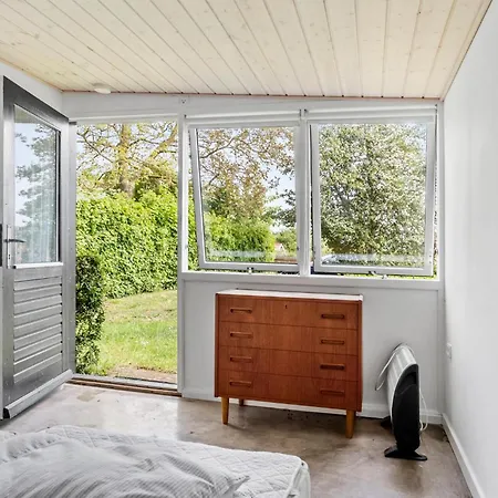 Awesome In With 3 Bedrooms And Wifi Holiday home