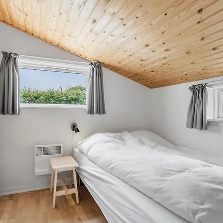 Awesome In With 3 Bedrooms And Wifi *