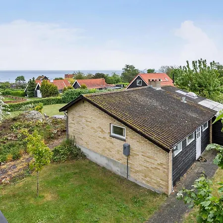 Awesome In With 3 Bedrooms And Wifi *